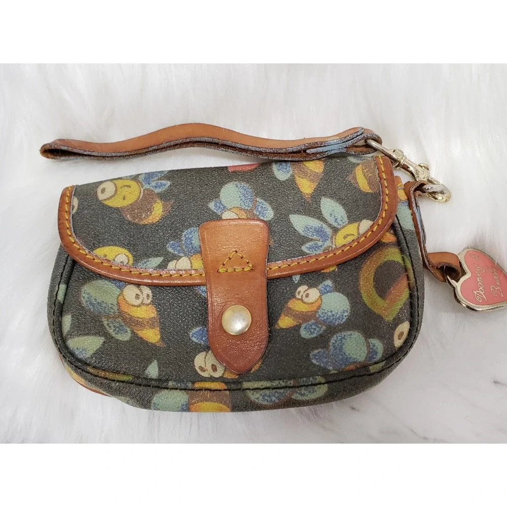 Dooney & Bourke Vintage Bumblebee Wristlet BEE LEATHER Y2K